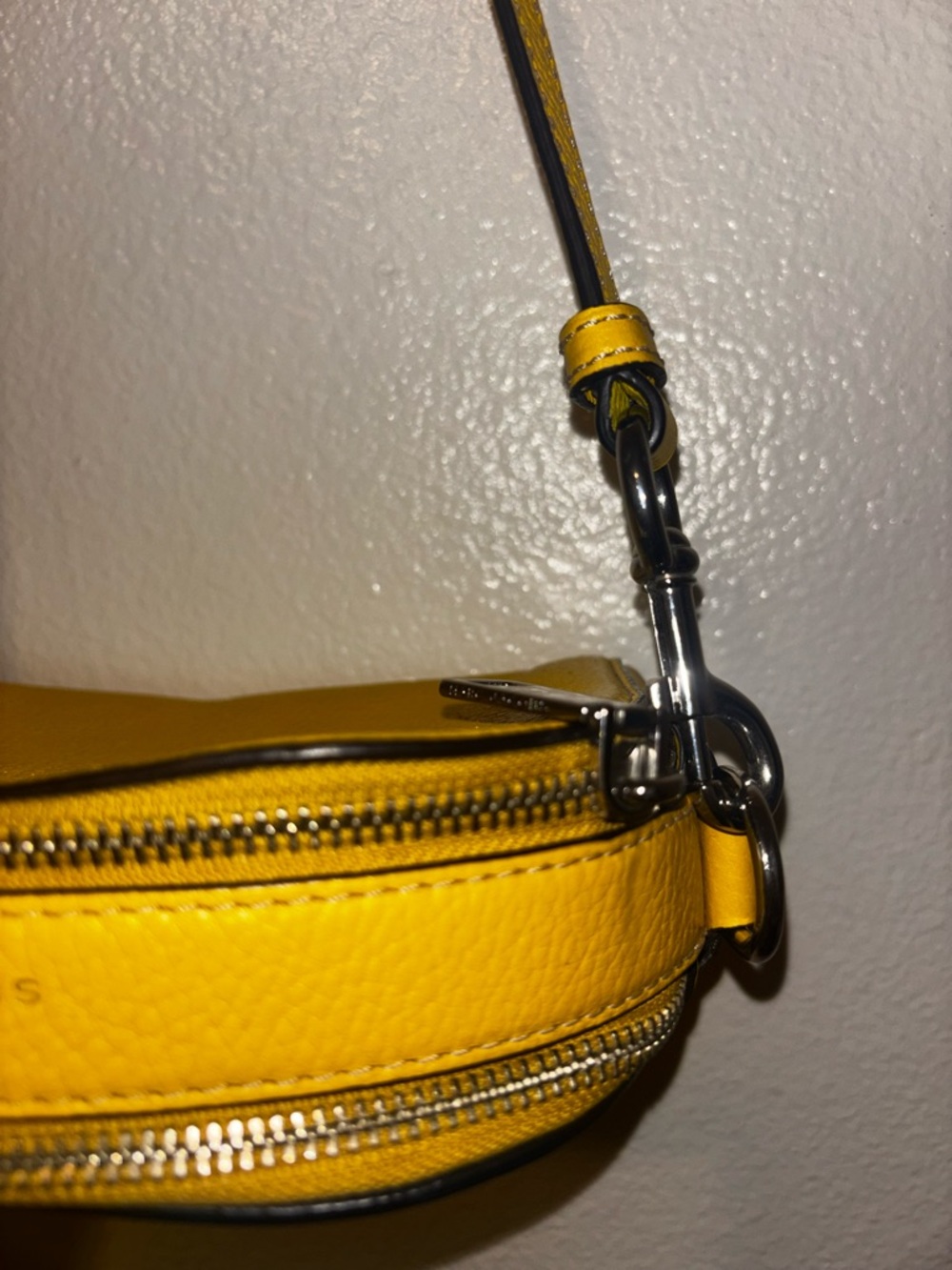 Marc Jacobs The Shutter Crossbody Bag Yellow Leather Silver Hardware - Picture 7 of 9